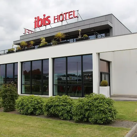 Hotel Ibis Guingamp Coeur De Bretagne Ploumagoar