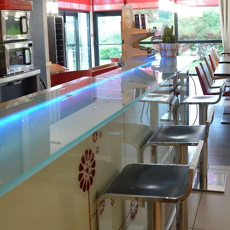Ibis Guingamp Coeur De Bretagne 3* Ploumagoar