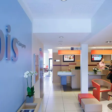 Ibis Guingamp Coeur De Bretagne Hotel Ploumagoar