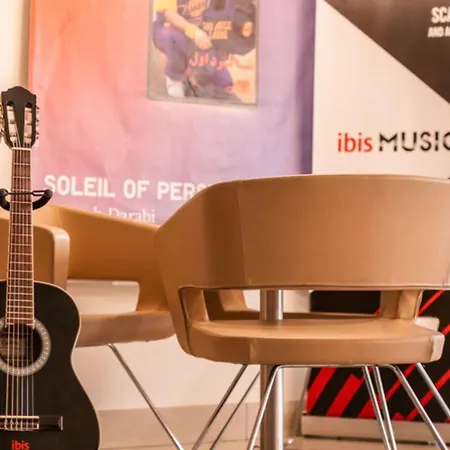 Ibis Guingamp Coeur De Bretagne 3*